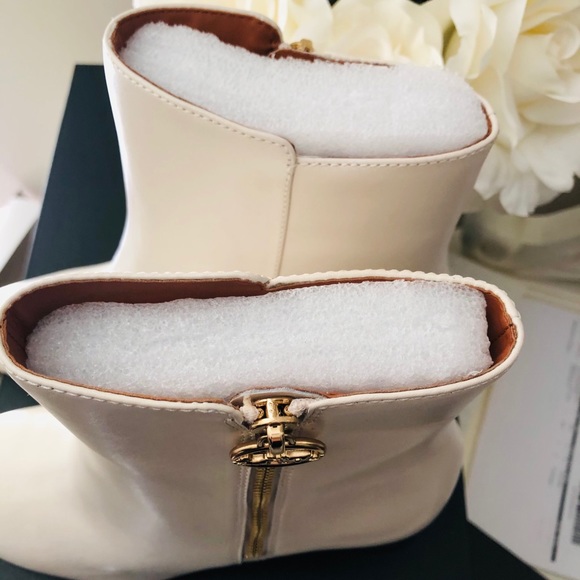 🎀 Coach Iris Leather Bootie - Picture 9 of 10